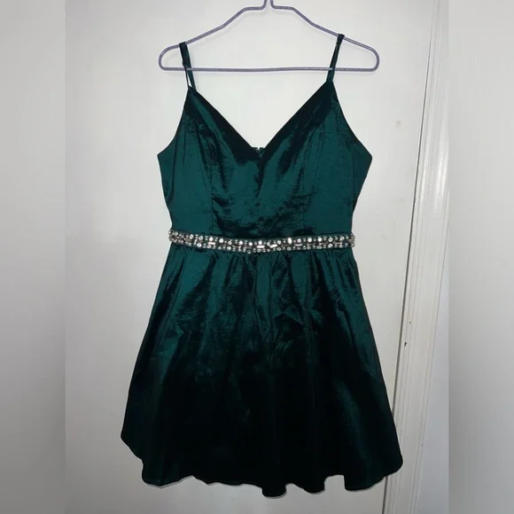 slim fit dress slacks Honey Couture ZENDAYA Emerald Green Satin Corset Bustier Leg Split For